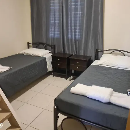 Antigone House Агиос Стефанос