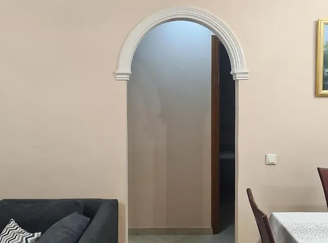 Antigone House Дом отдыха Агиос Стефанос