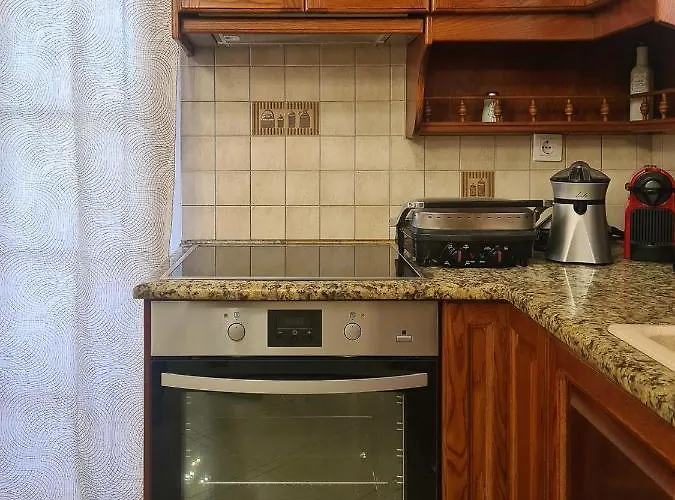 Antigone House Дом отдыха Агиос Стефанос