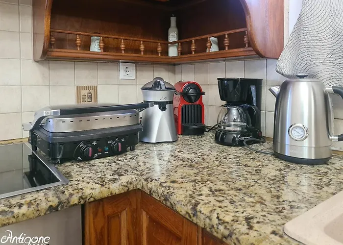 Antigone House Feriehus